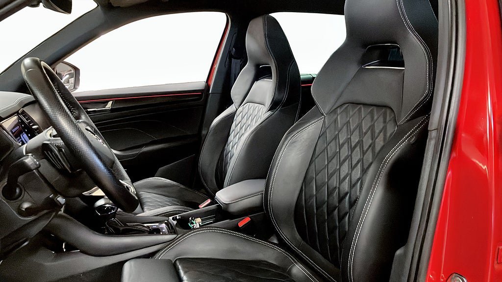 Vehicle Image 8