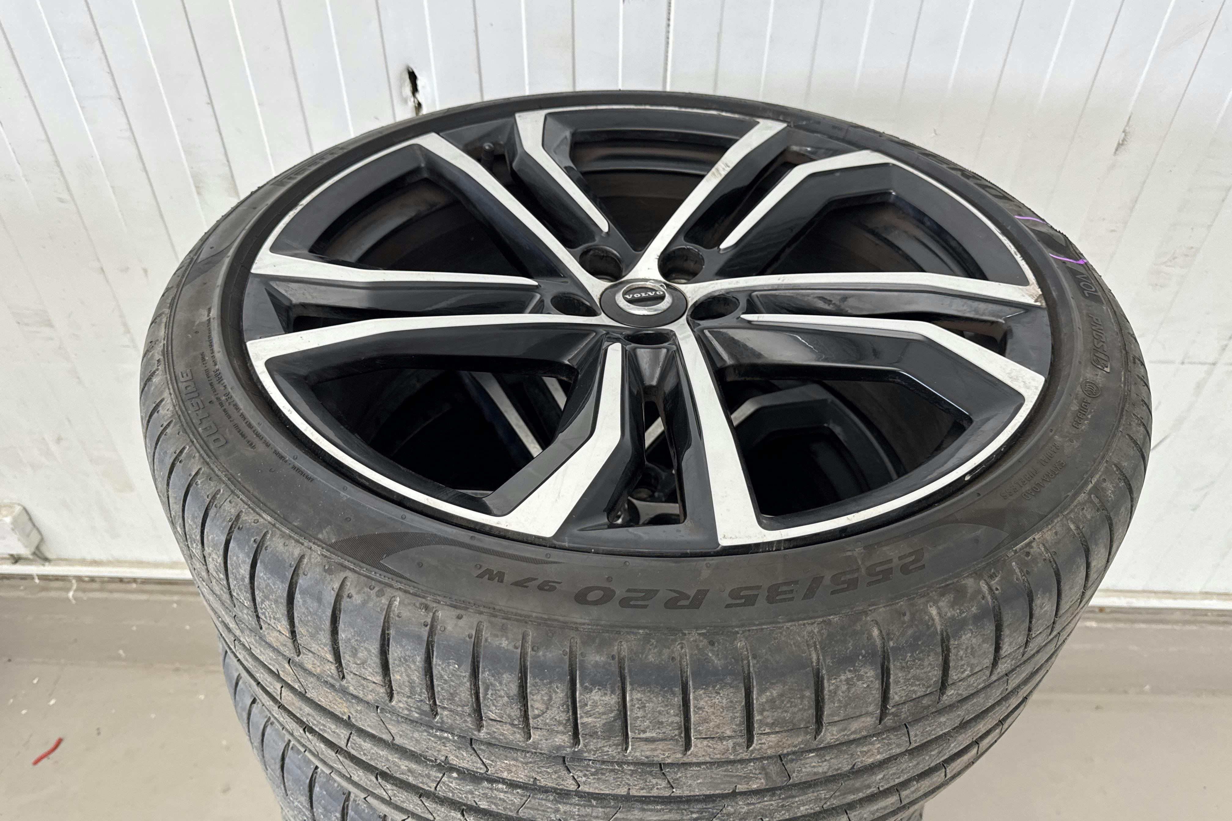 Vehicle Image 22