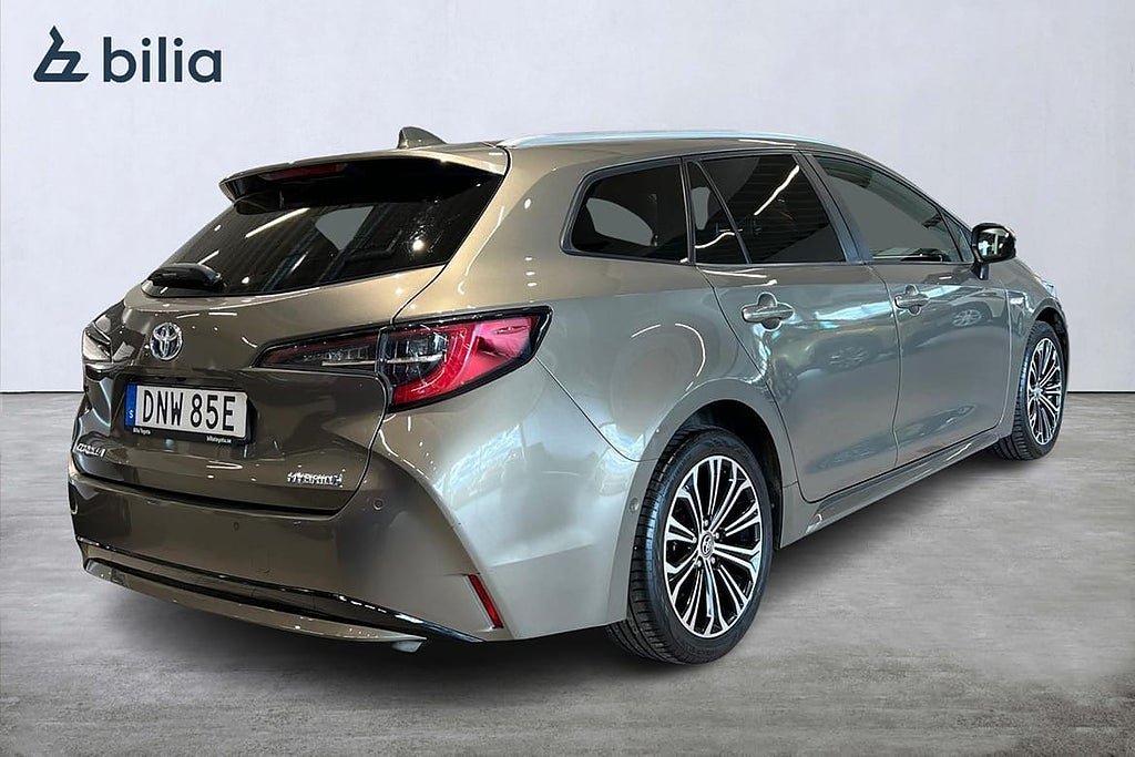 Vehicle Image 8