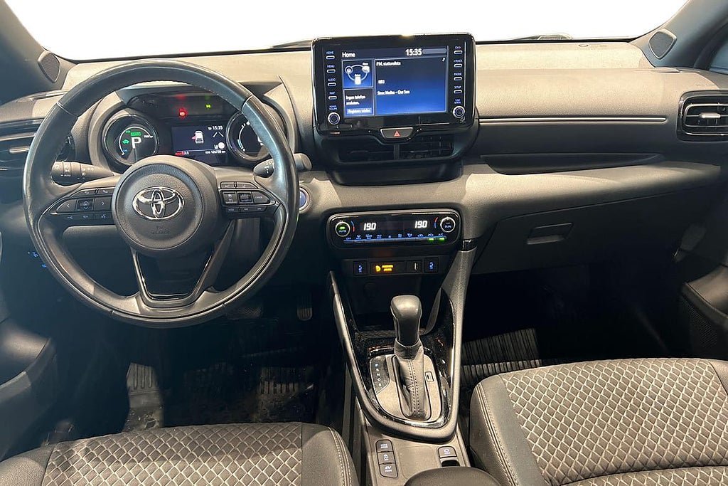 Vehicle Image 15