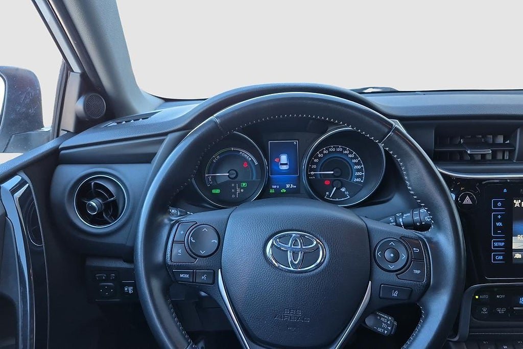 Vehicle Image 10