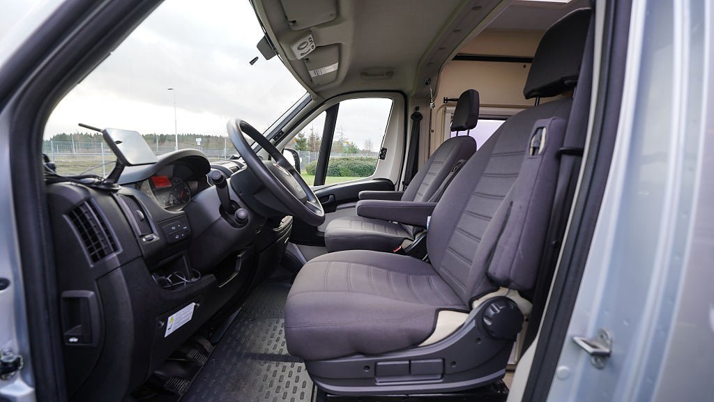 Vehicle Image 37