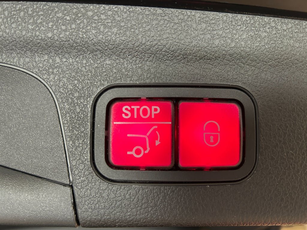 Vehicle Image 24