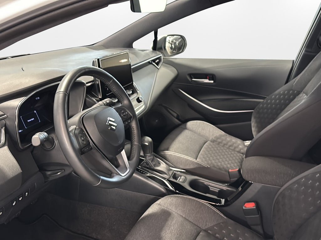 Vehicle Image 7