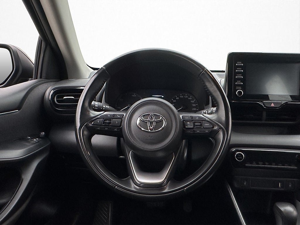 Vehicle Image 12