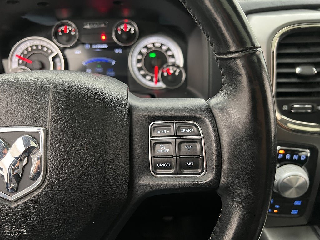 Vehicle Image 22