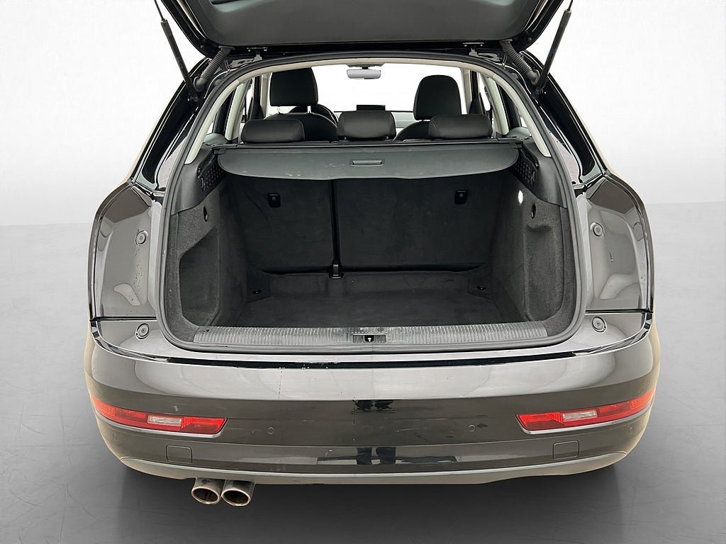 Vehicle Image 23