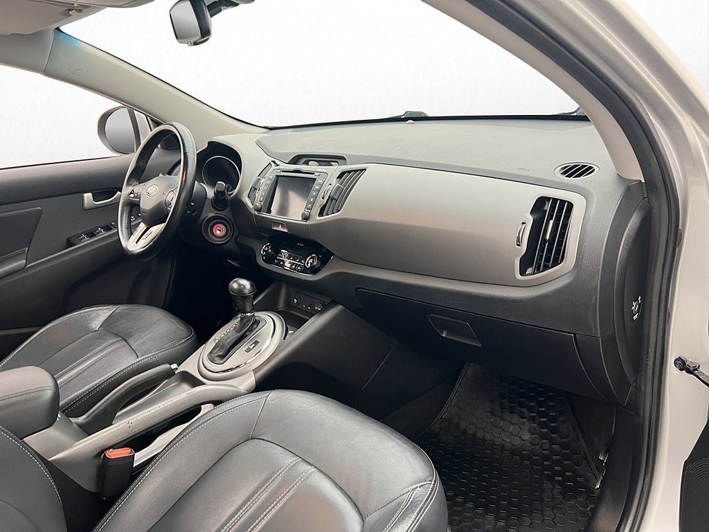 Vehicle Image 23