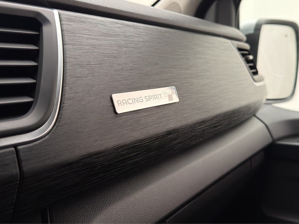 Vehicle Image 35