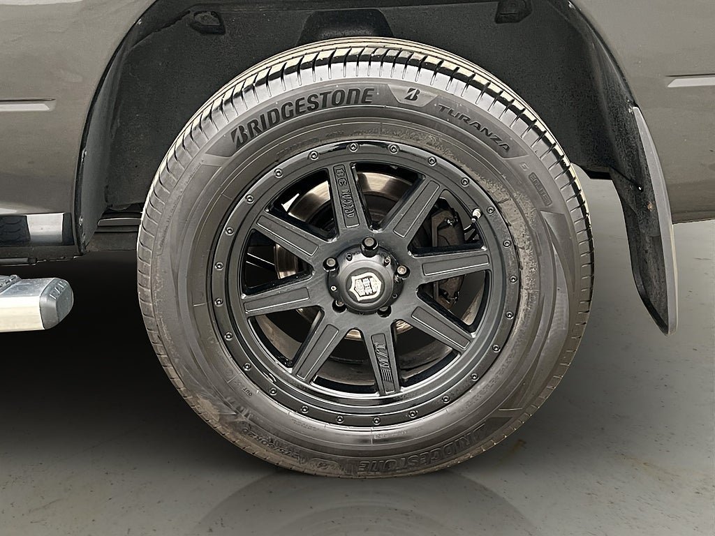 Vehicle Image 36