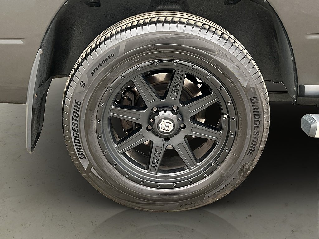 Vehicle Image 37