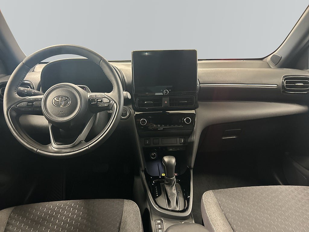 Vehicle Image 8