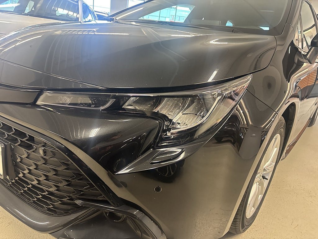 Vehicle Image 12