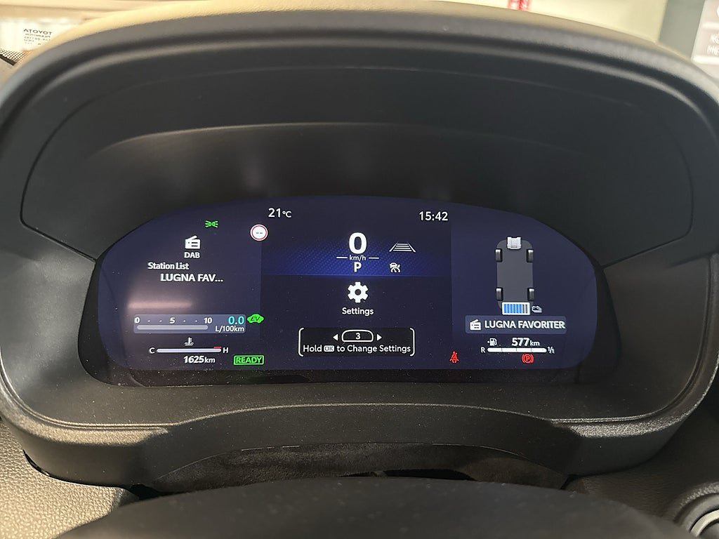 Vehicle Image 11