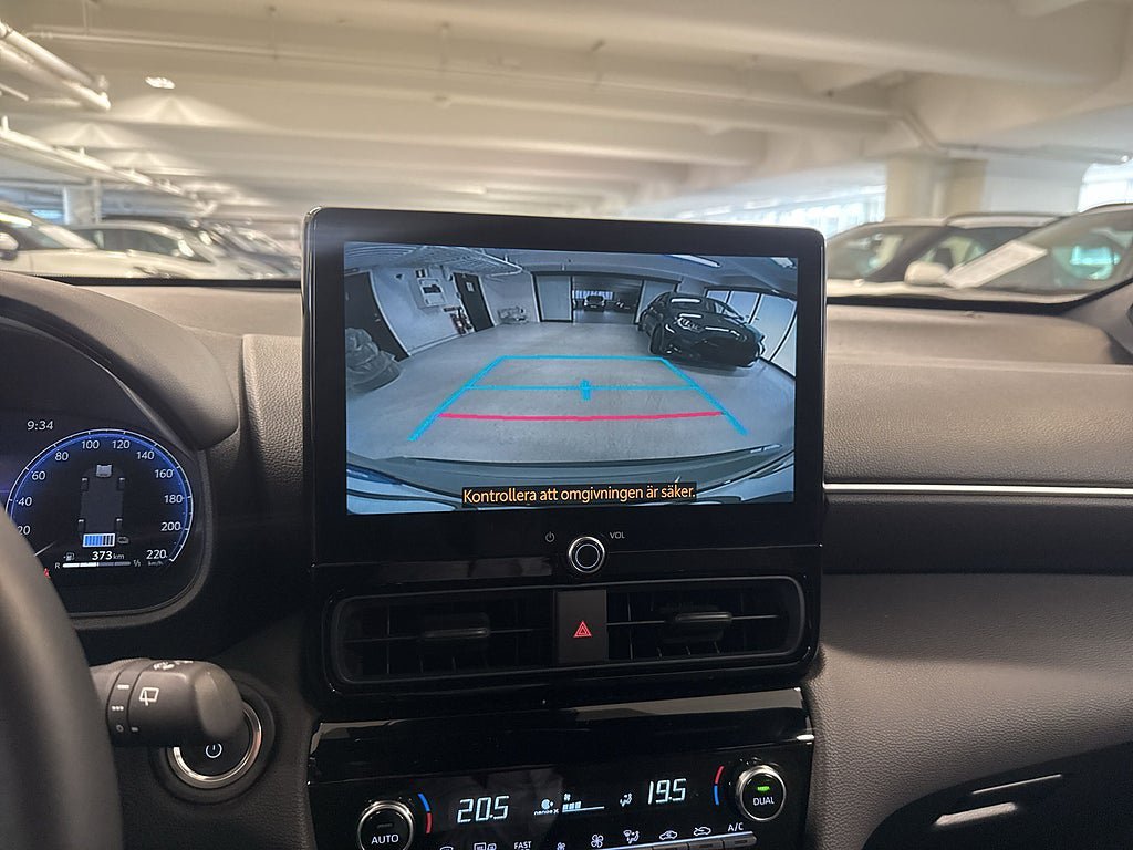 Vehicle Image 13