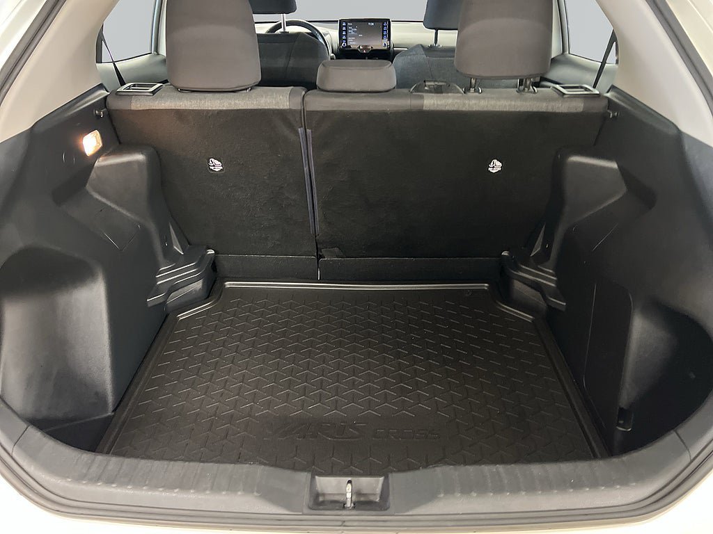 Vehicle Image 10