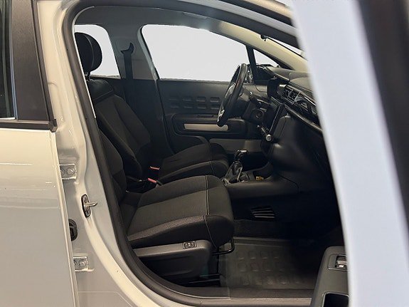 Vehicle Image 17