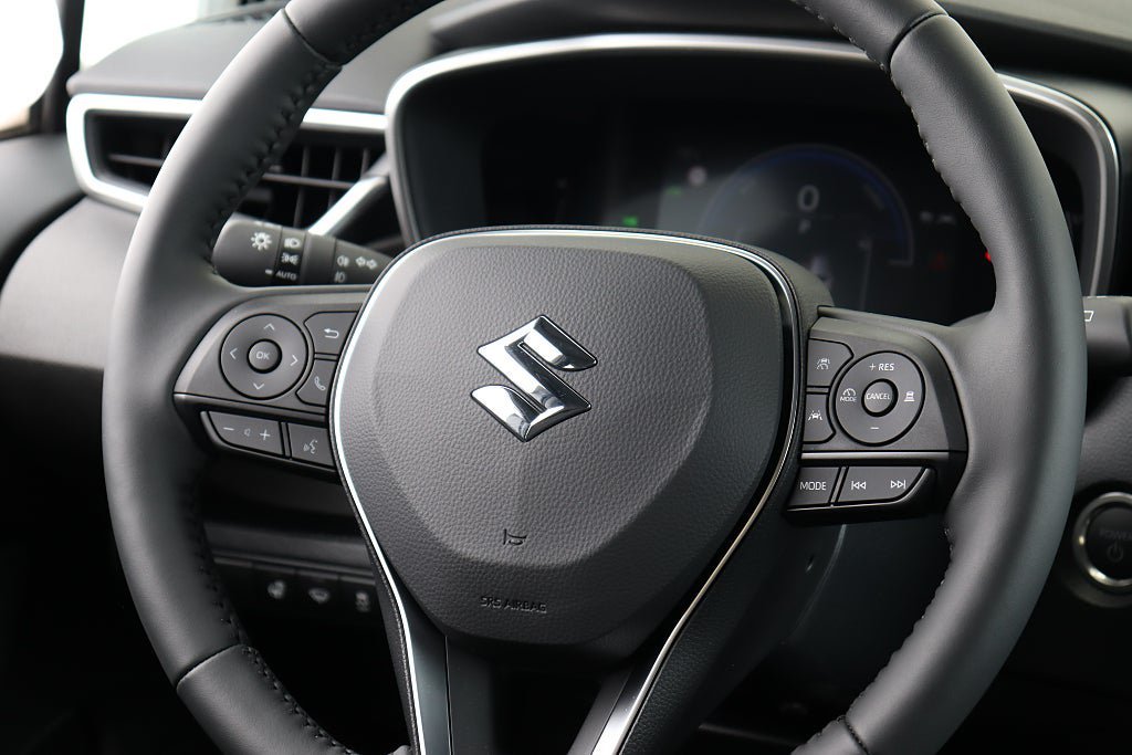 Vehicle Image 12