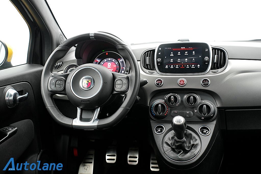 Vehicle Image 26