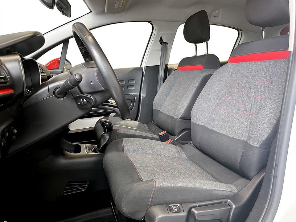 Vehicle Image 7