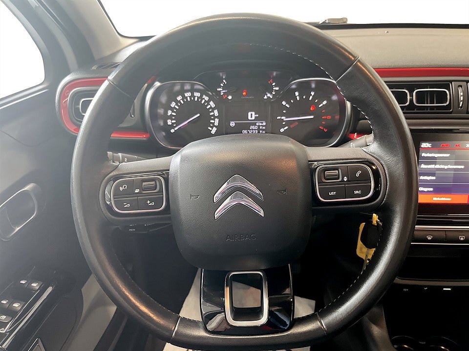 Vehicle Image 10