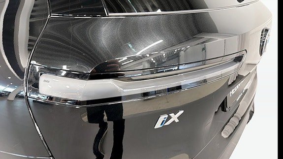 Vehicle Image 12