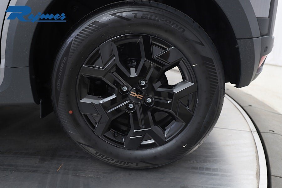 Vehicle Image 16