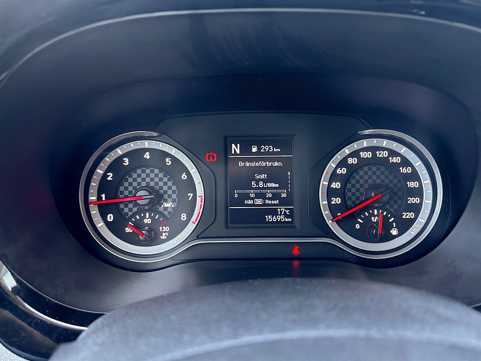 Vehicle Image 12