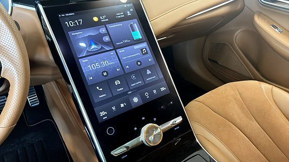 Vehicle Image 12