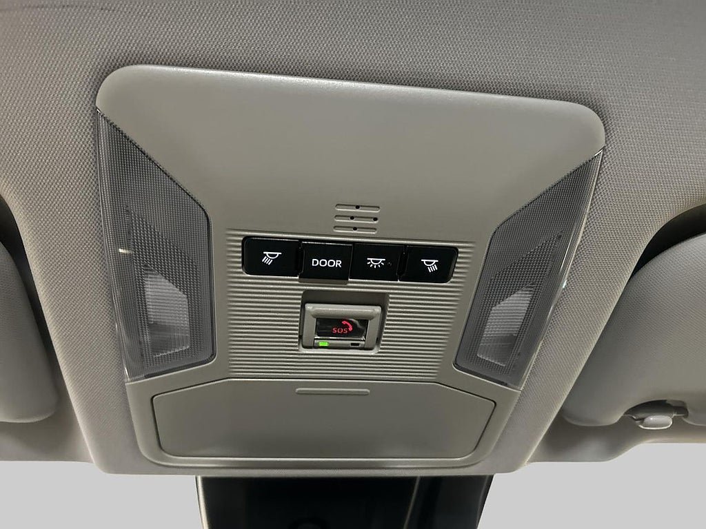 Vehicle Image 24