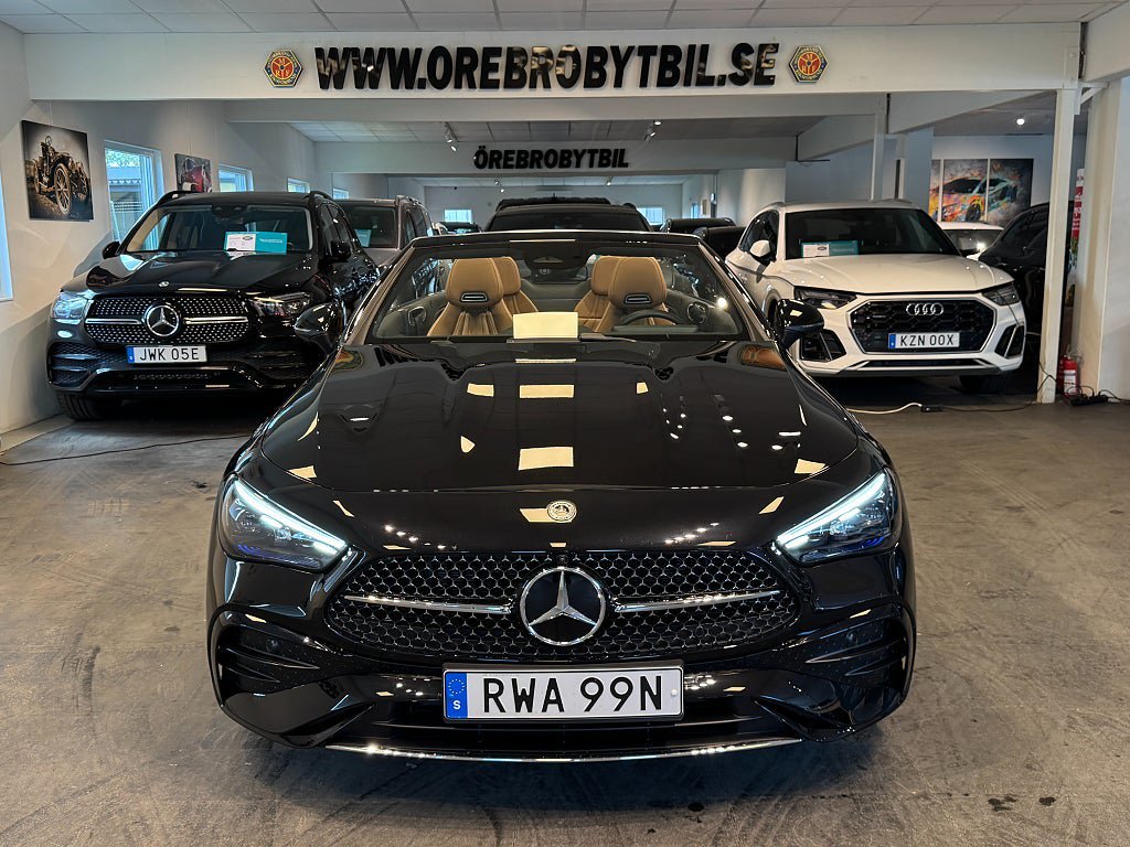 Vehicle Image 32