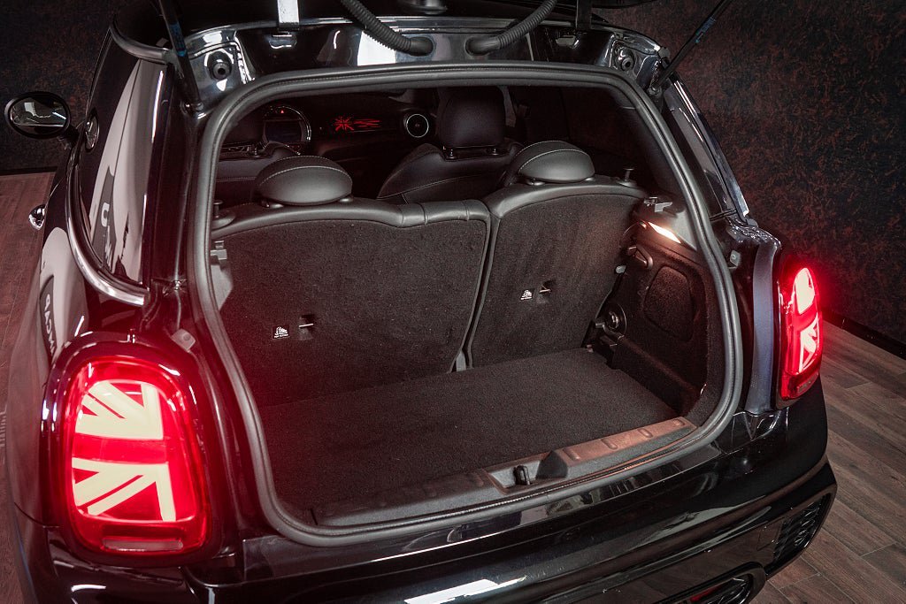 Vehicle Image 11