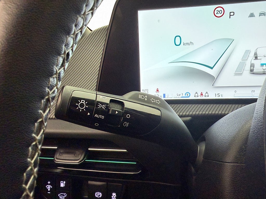 Vehicle Image 31