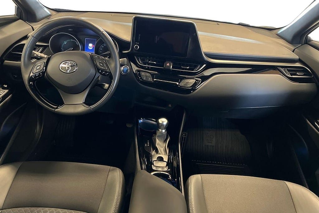 Vehicle Image 10