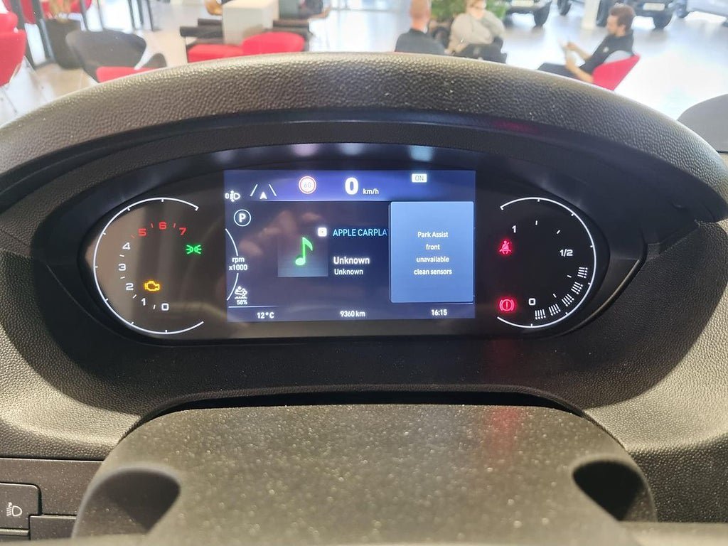 Vehicle Image 13