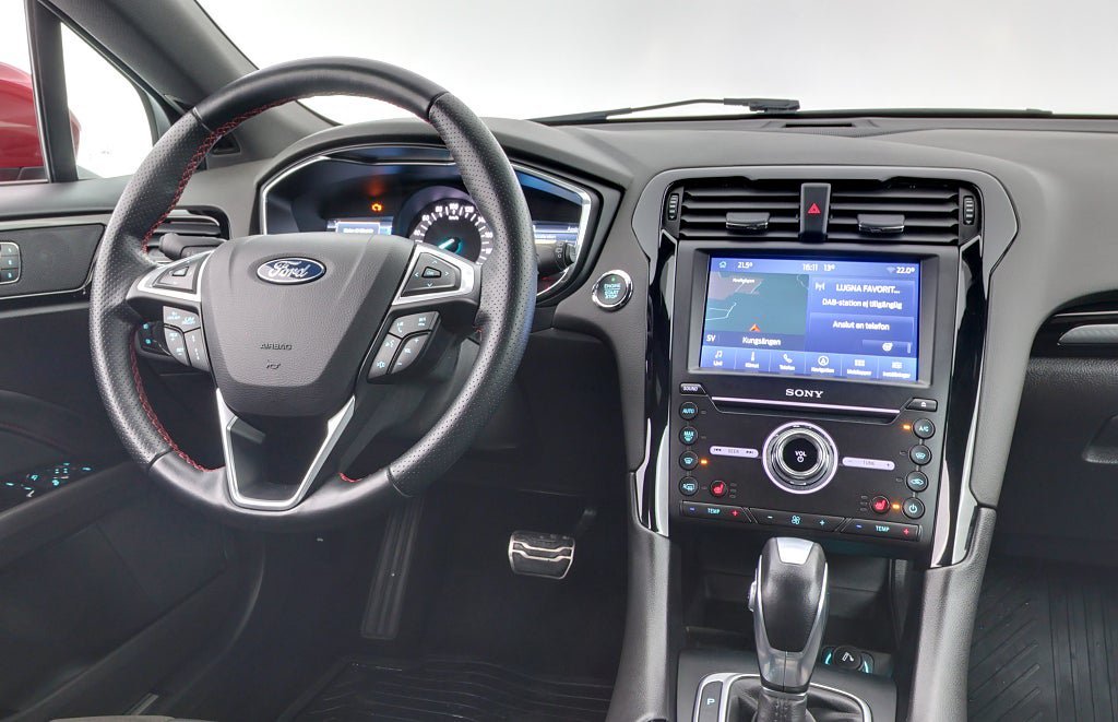 Vehicle Image 11