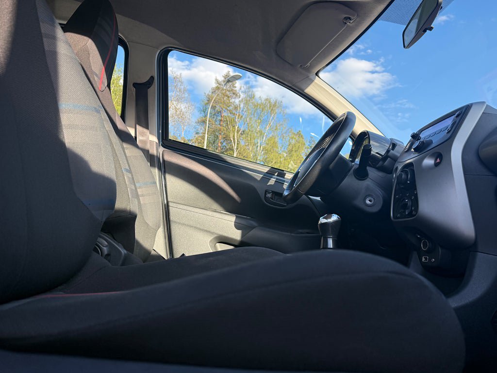 Vehicle Image 11
