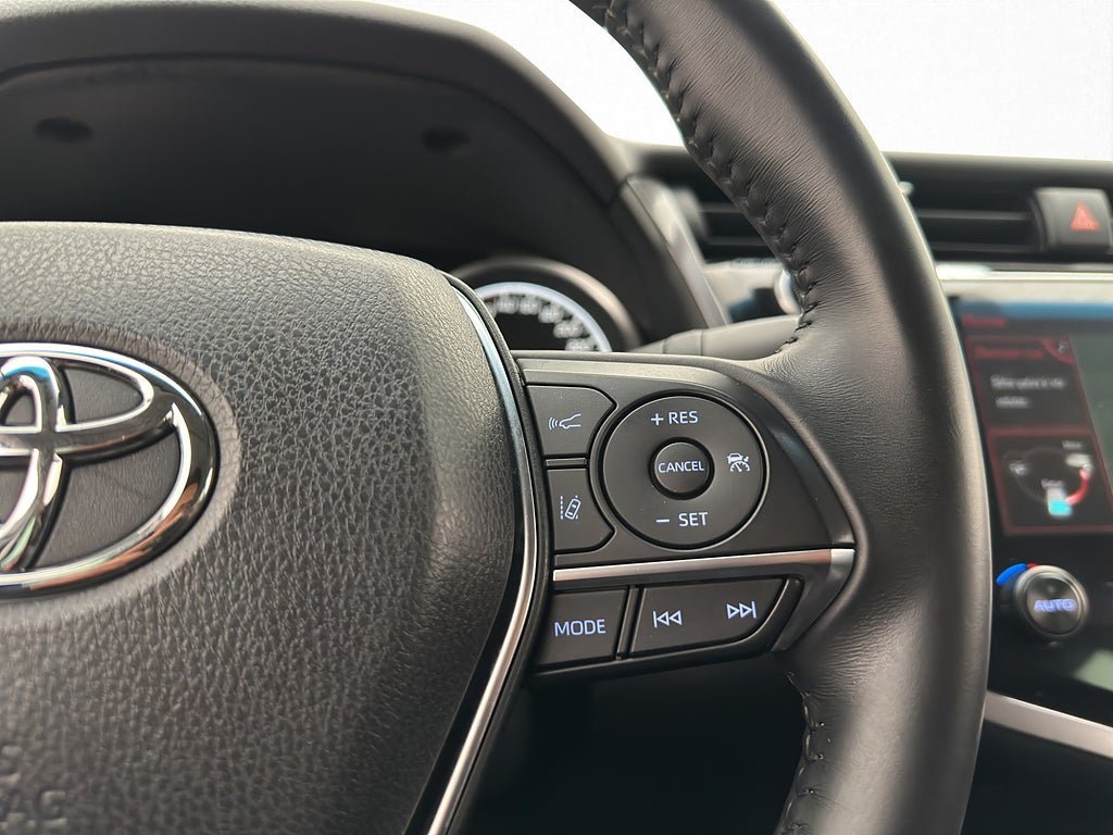 Vehicle Image 17