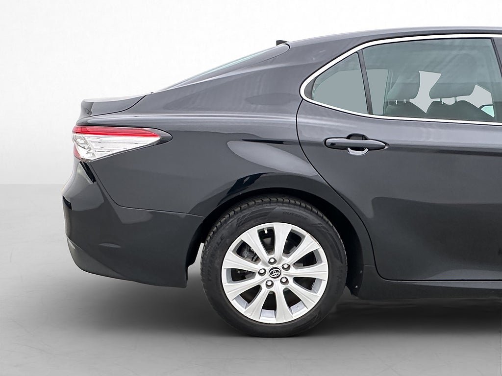 Vehicle Image 30