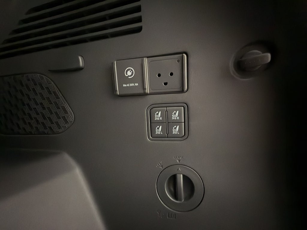 Vehicle Image 30