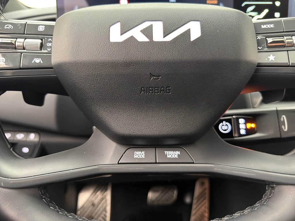 Vehicle Image 34