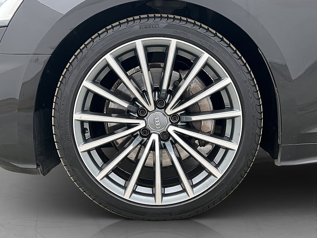 Vehicle Image 36