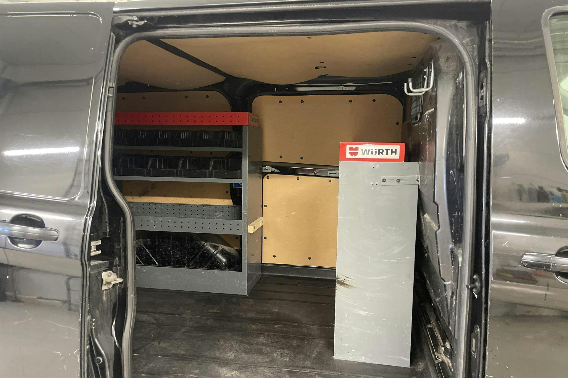 Vehicle Image 8