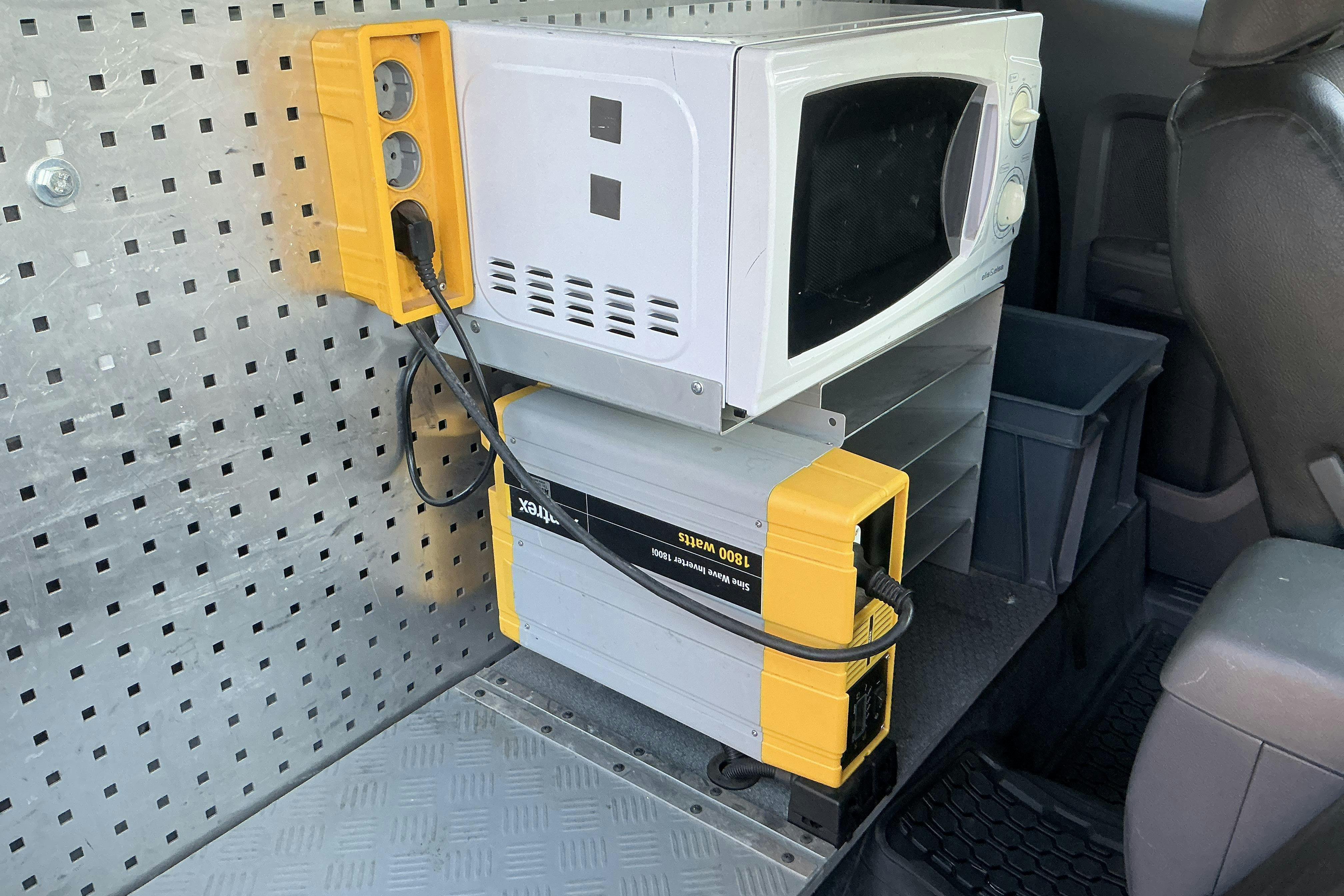 Vehicle Image 14