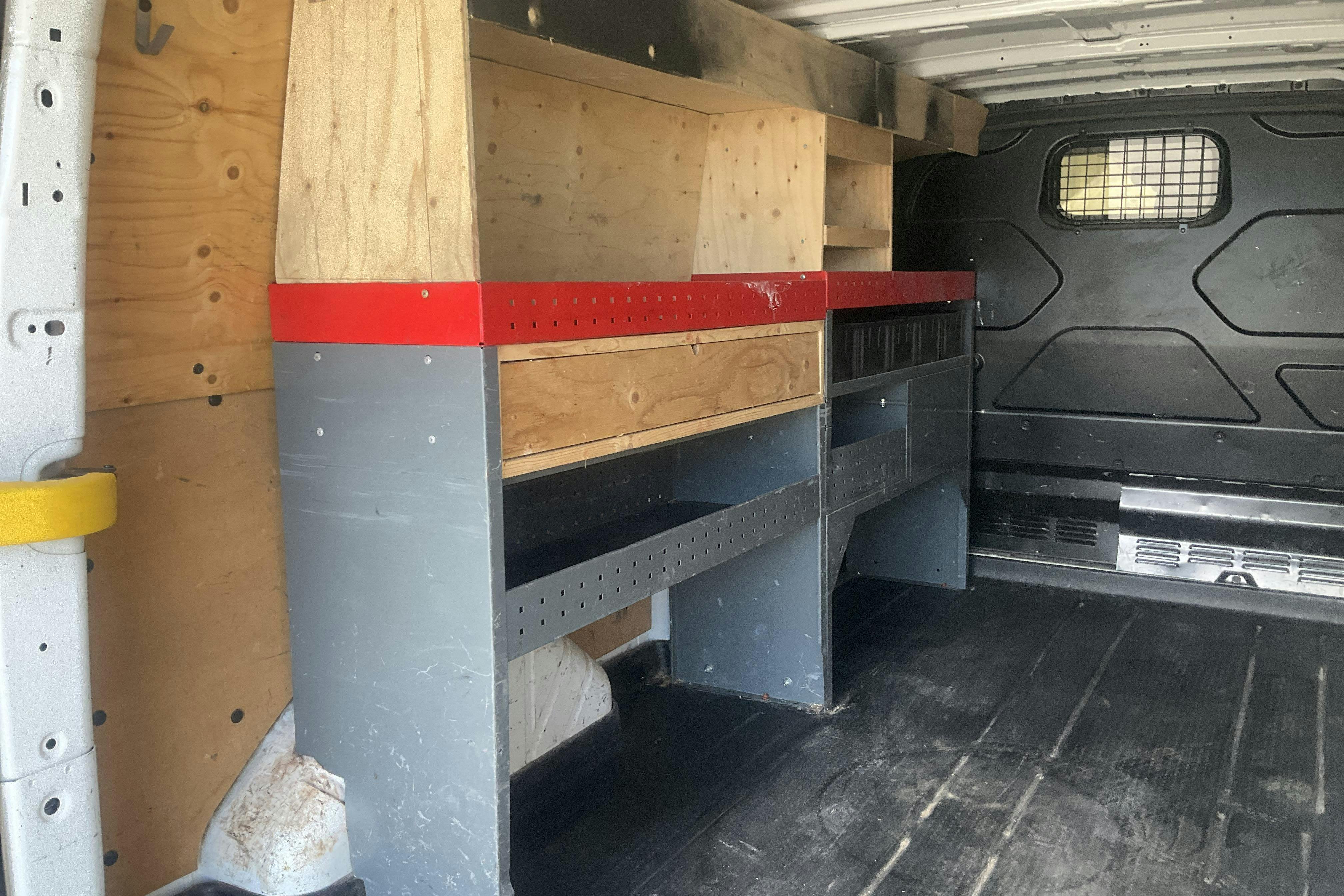 Vehicle Image 16