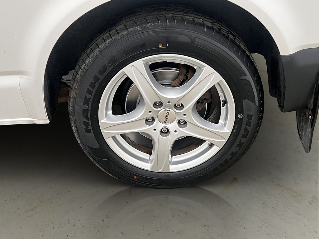 Vehicle Image 31