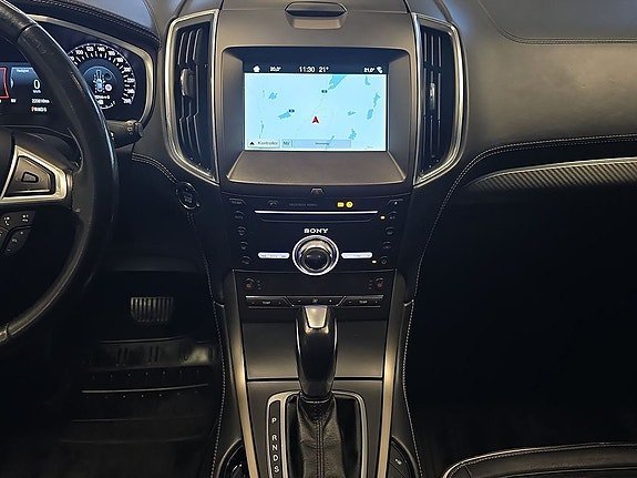Vehicle Image 17