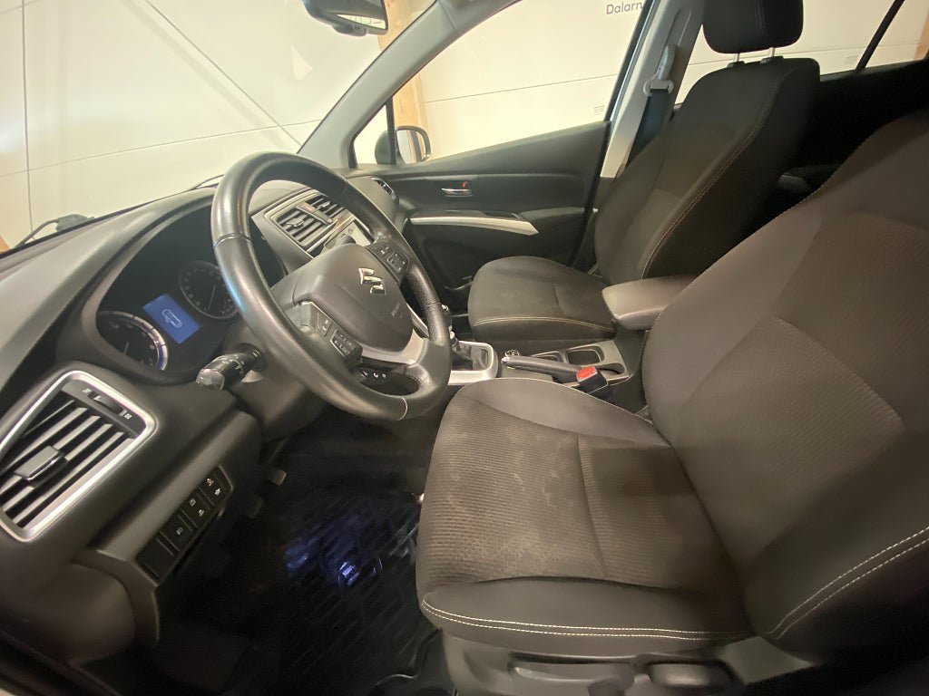 Vehicle Image 7