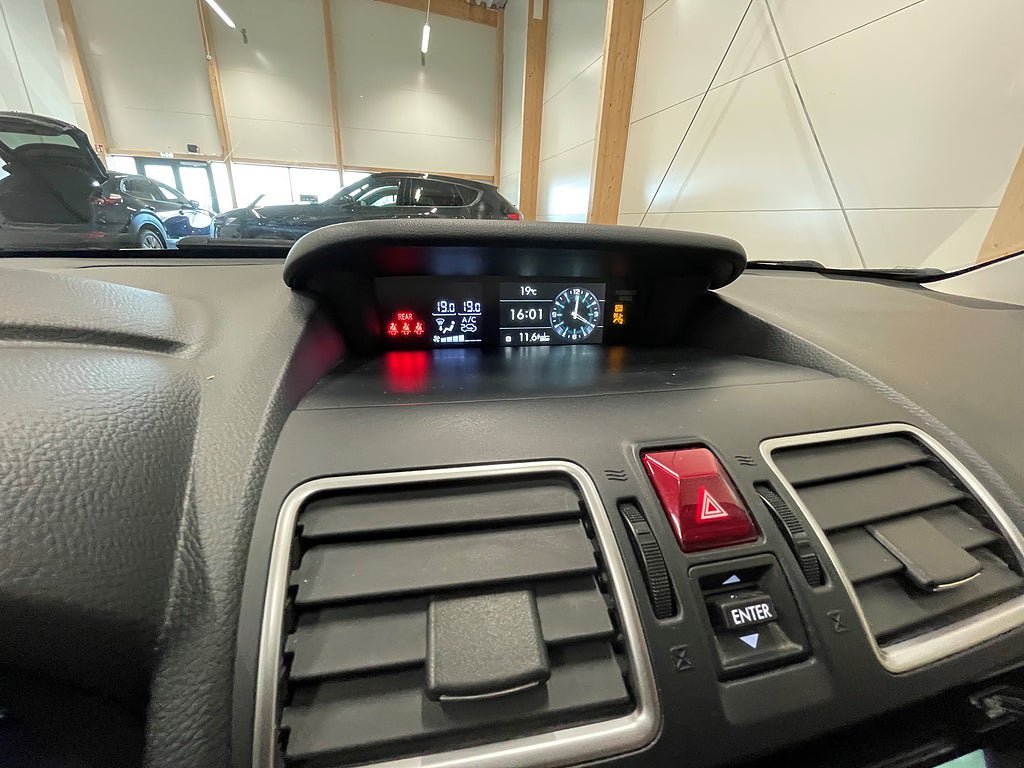 Vehicle Image 17