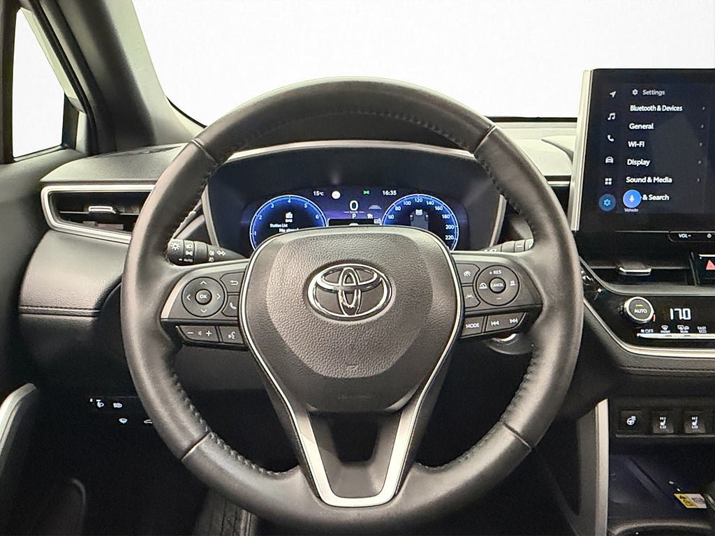 Vehicle Image 11